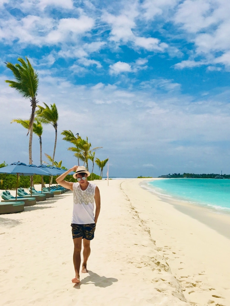 王贤志连日来贴出不少旅游相，但原来是旧相重温，他似乎眷恋昔日生活。