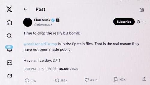 马斯克5日在X发文声称,特朗普的名字也在淫魔艾普斯坦调查档案之中。(路透) 马斯克5日在X发文声称,特朗普的名字也在淫魔艾普斯坦调查档案之中。(路透)