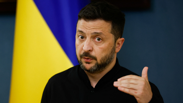 泽连斯基接受美媒专访透露,载到乌克兰无人机的俄国卡车司机毫不知情。 泽连斯基接受美媒专访透露,载到乌克兰无人机的俄国卡车司机毫不知情。