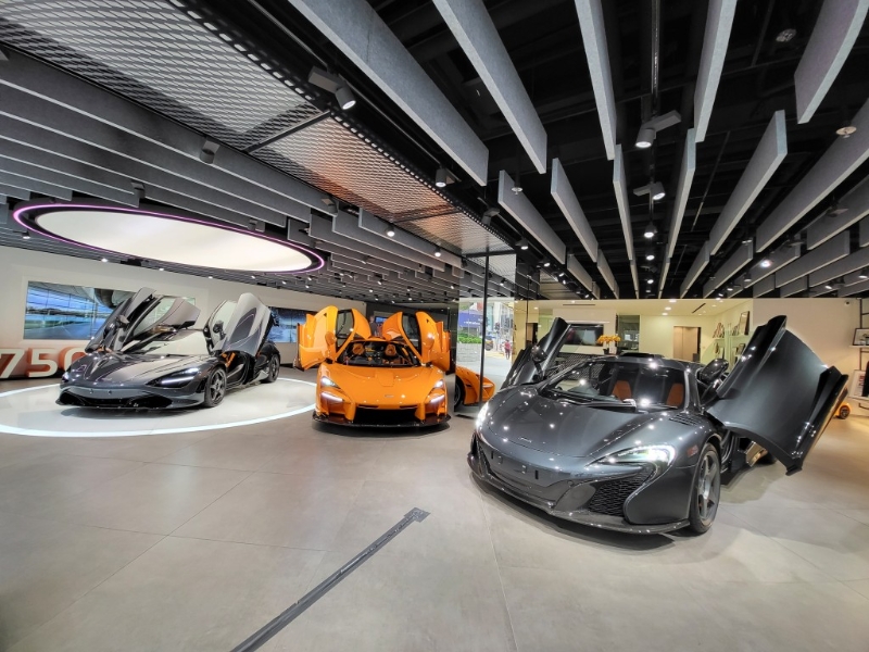 McLaren HK由即日至6月17日,在湾仔合和中心地下专店举行McLaren Le Mans Series超跑期间限定展,主角包括(左起)全球50辆720S Le Mans Editon、全球20辆Senna LM及全球50辆650S Le Mans Edition。 McLaren HK由即日至6月17日,在湾仔合和中心地下专店举行McLaren Le Mans Series超跑期间限定展,主角包括(左起)全球50辆720S Le Mans Editon、全球20辆Senna LM及全球50辆650S Le Mans Edition。