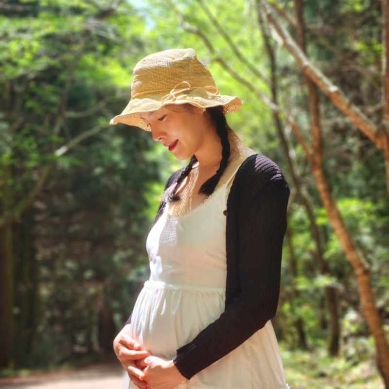 安诗荷宣布结婚兼怀孕。