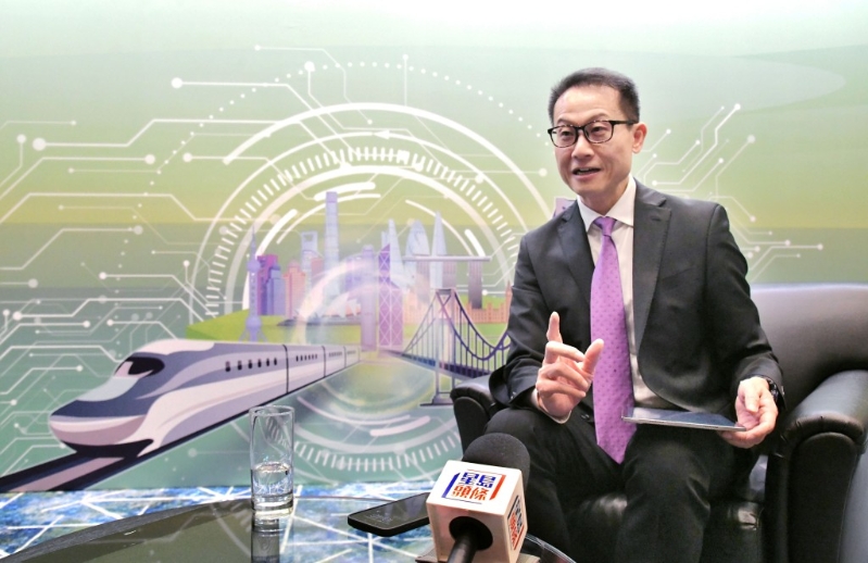 邱国鼎指，正研究在港深西部铁路（洪水桥至前海）项目中，纳入内地设计标准及施工规范。