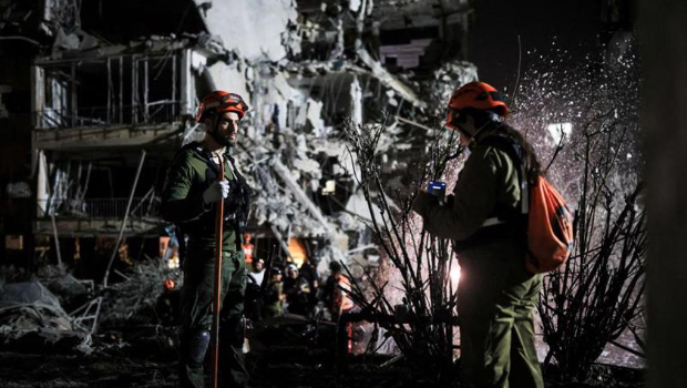 伊朗13日晚报复以色列，发动导弹攻击