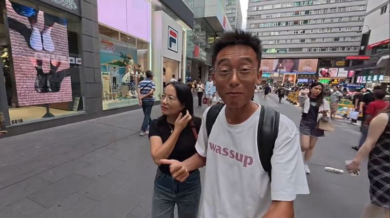 首站甫到旺角，即被扑面而来的人潮带来震撼。