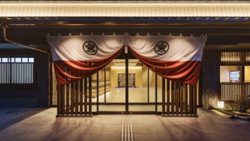 京都酒店的食物中毒，106位老师和学生在“芽杆