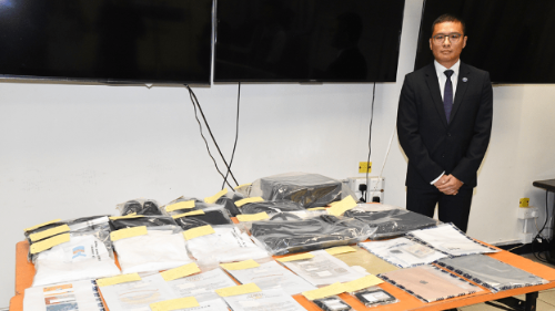 警破假冒官员骗案拘3男女