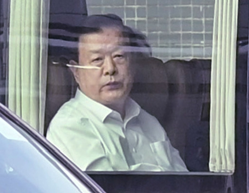 夏宝龙6月18日到港。