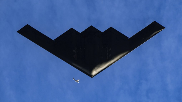 与伊朗 - 以色列｜ 6 BS相反