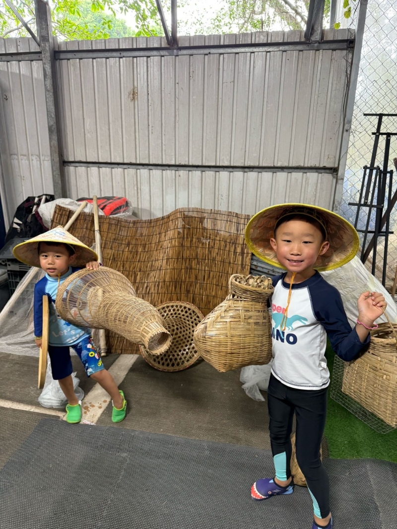 亲手制作一顶渔夫帽，及制作捕鱼笼饵食就出发去捉鱼喇！