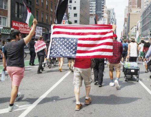 纽约有反战示威活动。 美联社