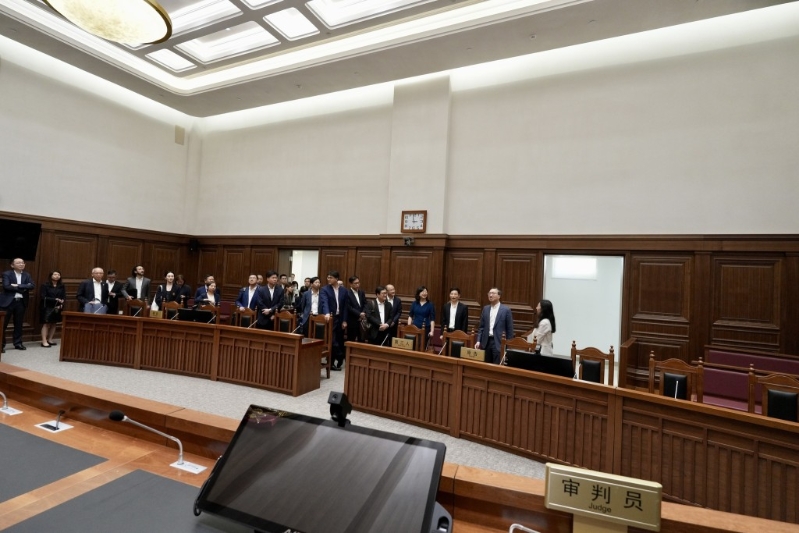 报考大湾区考试的执业经历门槛亦已由5年降低至3年。