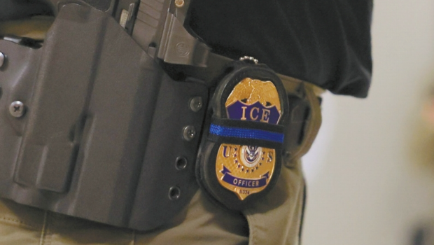 ICE羁押6万移民