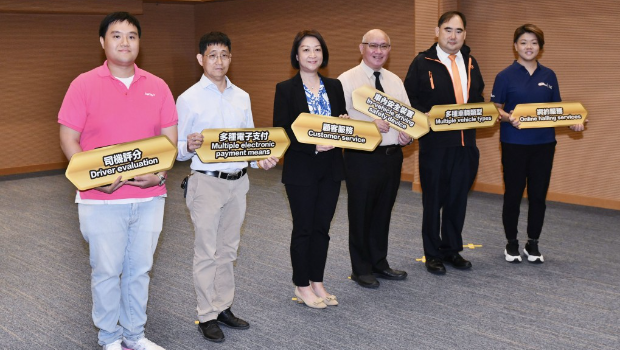 运输署表示，将向现正试行的5支车队发放牌照。