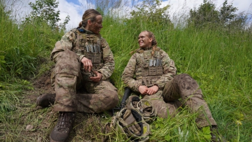 丹麦妇女被包括在招募中，彩票抽奖与7月份的男