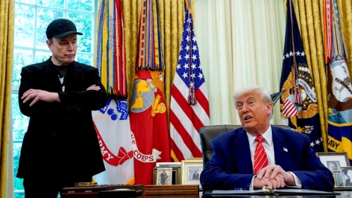 特朗普讥马斯克组党“荒谬”