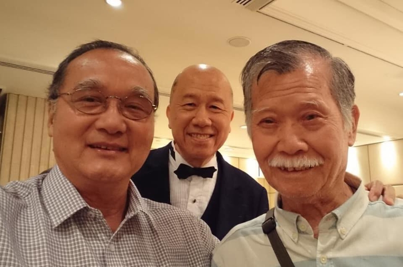 陈国权是唐佳（右）的姨甥。