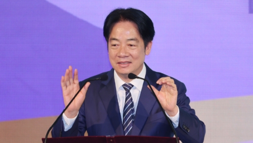 赖清德满意度重挫5.8％