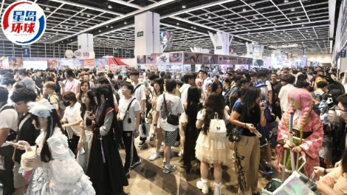 黑雨无阻动漫迷热情 黑雨无阻动漫迷热情