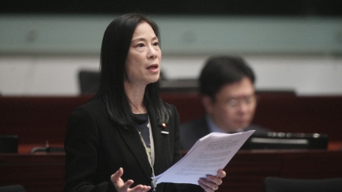 陈曼琪倡放宽宠物进入食肆限制