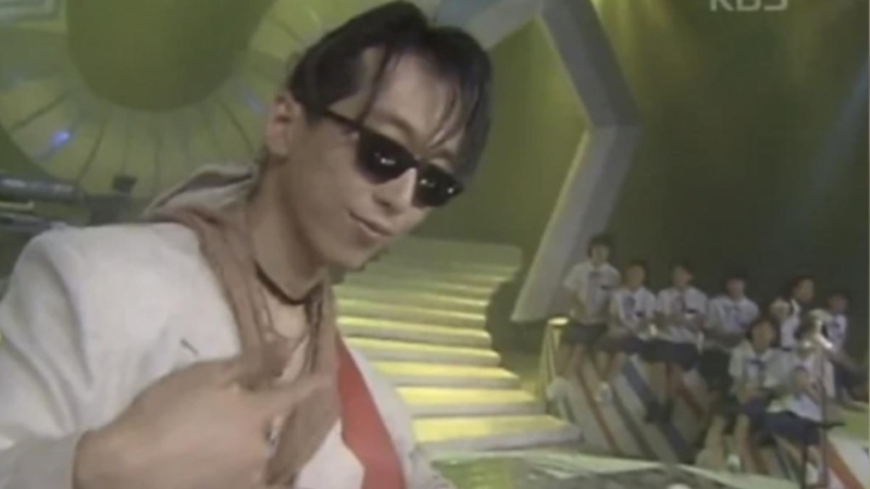 姜麟上月底被发现陈尸于某首尔酒店内。 姜麟上月底被发现陈尸于某首尔酒店内。