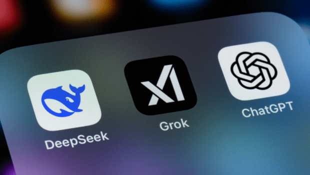 马斯克旗下Grok 4免费开放