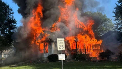 马里兰州一栋房屋发生毁灭性火灾，造成6人死亡。