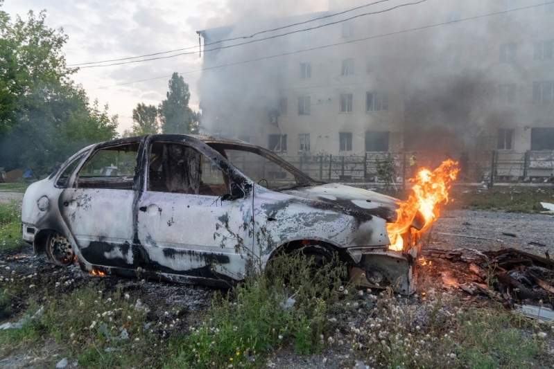 俄军空袭哈尔科夫酿3死17伤 俄军空袭哈尔科夫酿3死17伤