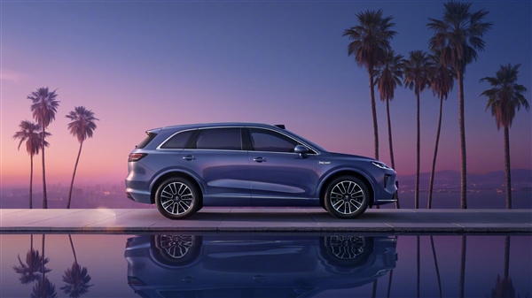 鸿蒙智行最后一界！尚界H5内饰公布：8月25日开启预订