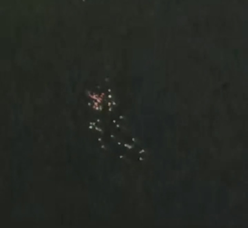 哈尔滨夜空惊现UFO列队？