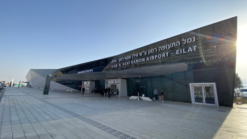 也门胡塞武装无人机罕见击中以色列机场 也门胡塞武装无人机罕见击中以色列机场