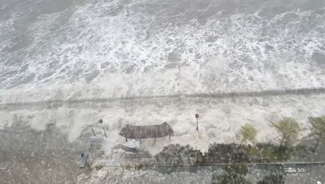 将军澳南海滨再现灾情 将军澳南海滨再现灾情