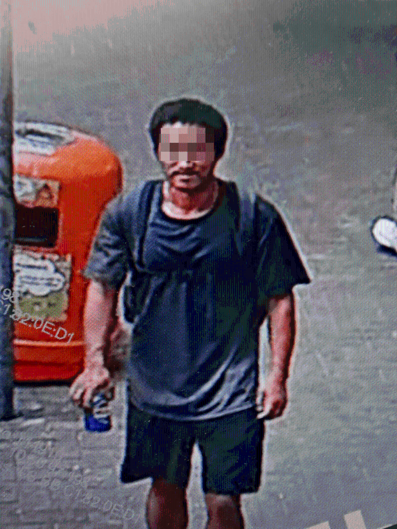 凶徒为一名30岁姓韩男子，持有香港身份证，是一名流连在红磡及深水埗一带公园的露宿者。