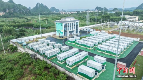 10月8日，位于广西南宁市武鸣区的伏林钠离子电池储能电站二期扩容升级工程正式投运。