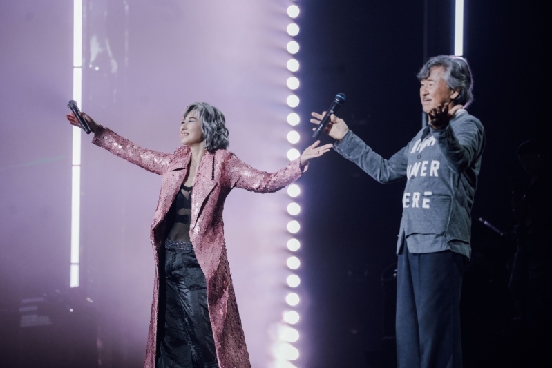 林子祥和叶蒨文相隔28年再合体。