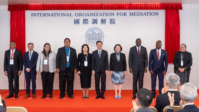 华春莹来港出席开幕仪式