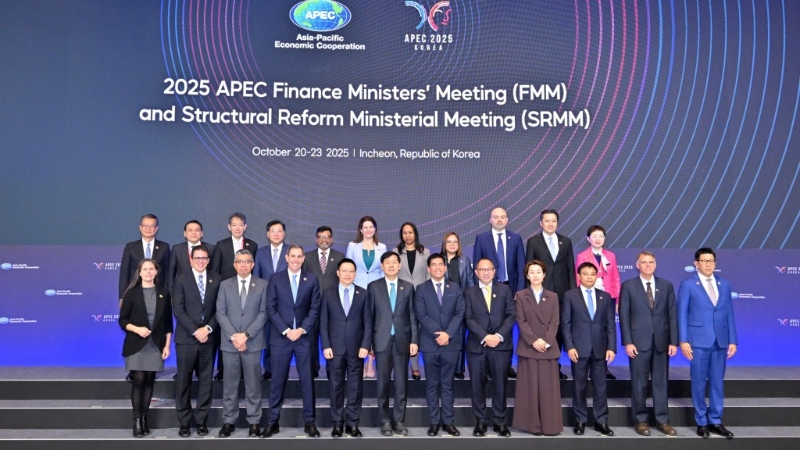 陈茂波出席APEC财长会议 陈茂波出席APEC财长会议