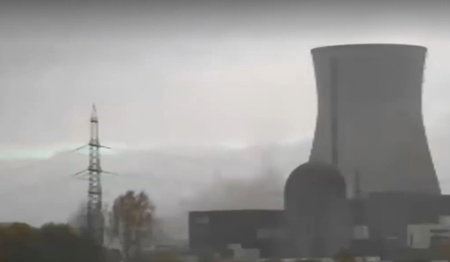 德国正式告别核能时代:国内最大核电站被爆破拆除