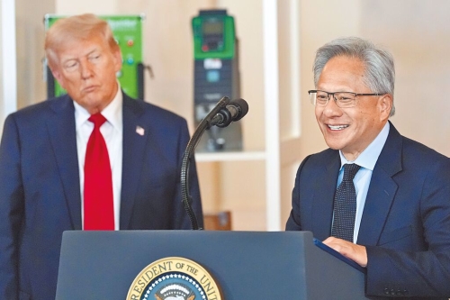 黄仁勋将盖7座AI超级计算机