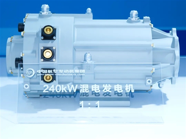 C929洲际大飞机就用它！中国自主CJ2000发动机公开亮相