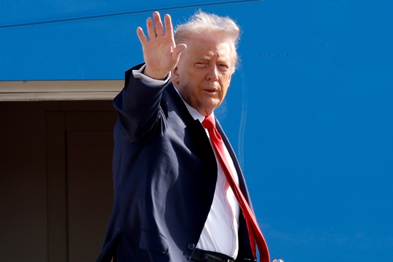 美国总统特朗普1日发文扬言可能进入非洲国家尼日利亚，“荷枪实弹”消灭伊斯兰恐怖分子，并且已下令战争部为可能的行动做好准备