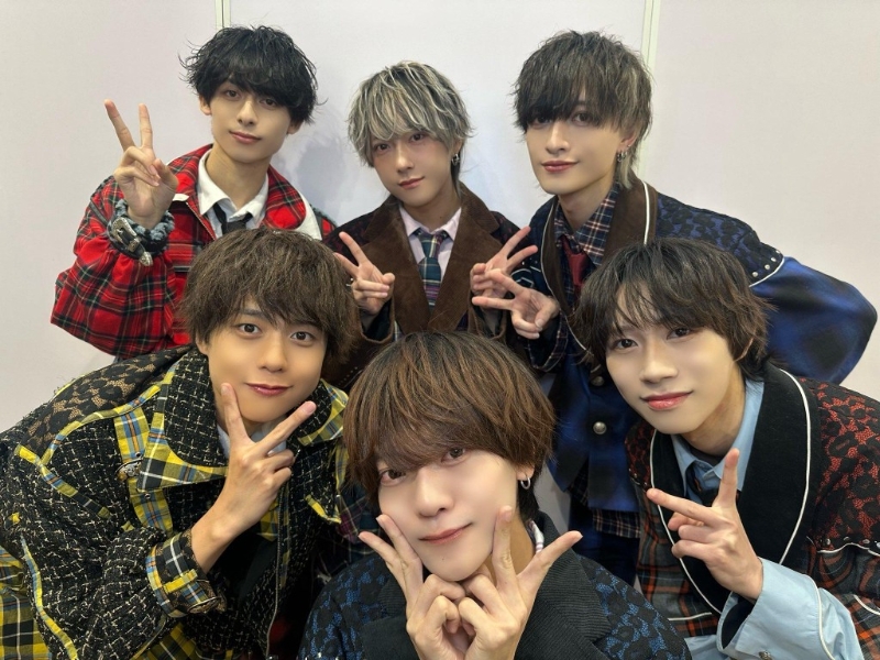 “9bic”的椚三波斗,指他对佐佐木大河感到愤怒。 “9bic”的椚三波斗,指他对佐佐木大河感到愤怒。