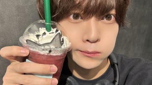 19岁男偶像惊曝偷入女性浴池被捕，立即被开除前途尽毁