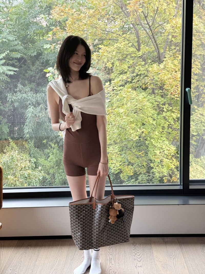 c9d79fd4ly1i78c13obknj21401hc4b5 c9d79fd4ly1i78c13obknj21401hc4b5