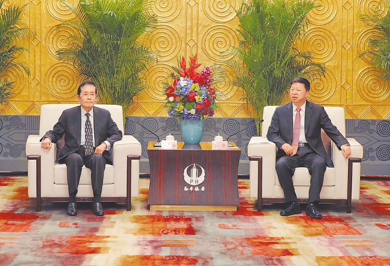 B04A00_P_01_02 B04A00_P_01_02