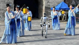 机械人“内卷”租金斩半，惨变廉价劳工