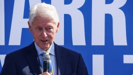 爱泼斯坦︱特朗普指示美司法部，调查淫媒与克林顿等人关系