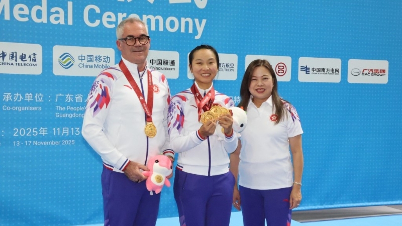 罗淑佩赞李思颖夺个人第三金“展名将风采” 罗淑佩赞李思颖夺个人第三金“展名将风采”