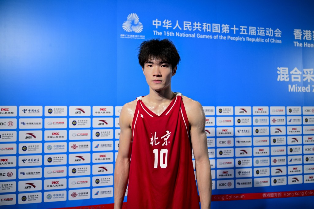 偰李永炜赛后分享:“其实大家就是想拿一块奖牌,我们靠顽强的防守把它拼回来了。” 偰李永炜赛后分享:“其实大家就是想拿一块奖牌,我们靠顽强的防守把它拼回来了。”