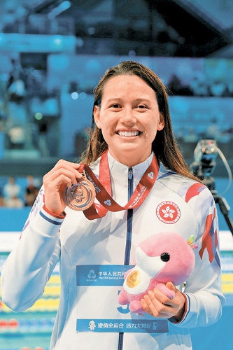 何诗蓓摘铜后，感谢教练团队协助完成这不可能的任务。