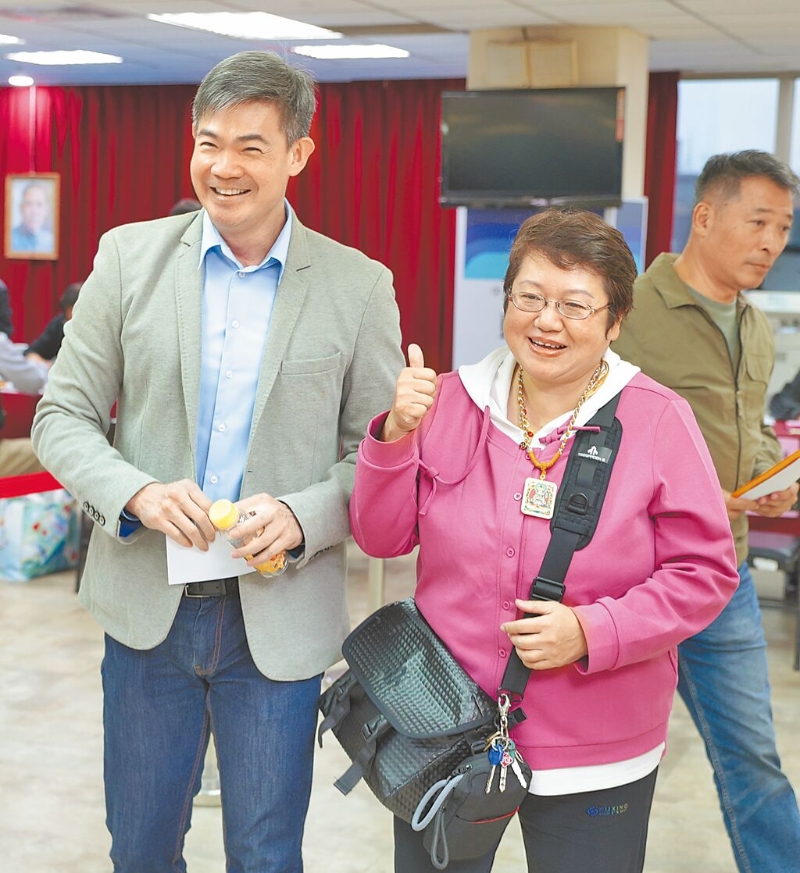 连胜武选蓝中央委员